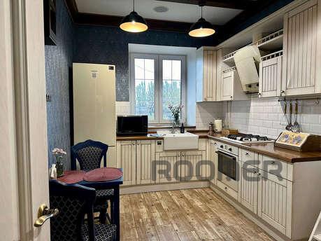 VIP 2-room apartments near McDonald's, Zaporizhzhia - apartment by the day