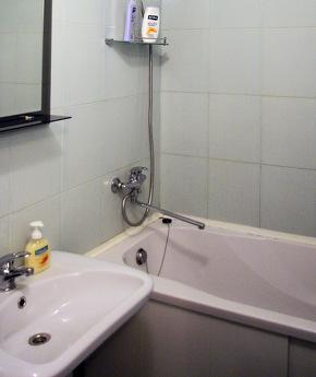 Посуточно 2ком полулюкс на Малом рынке, Запорожье - квартира посуточно