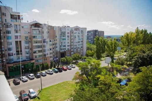 Отличный 2ком Люкс на ул.Гагарина, Запорожье - квартира посуточно