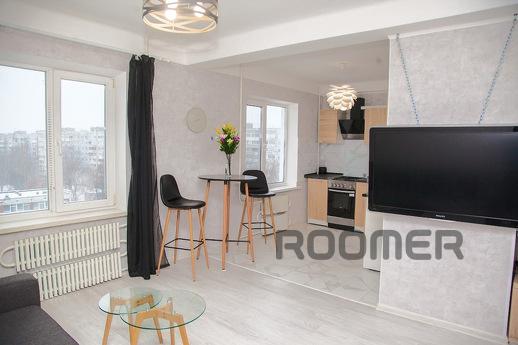 2ком Люкс на улице Школьная 34, Запорожье - квартира посуточно