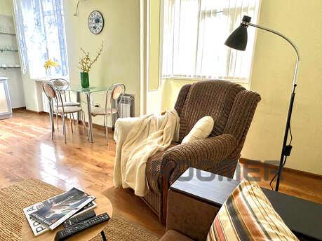 2-room Junior Suite, near Shevchenko Blvd., Zaporizhzhia - apartment by the day