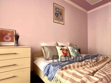 Rent daily hourly in the city center 2-room cozy junior suit