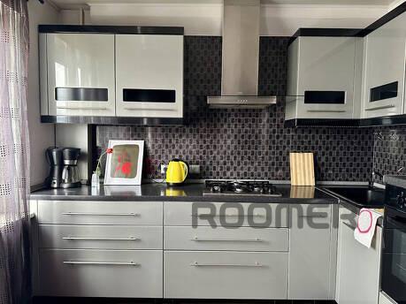 2к ЛЮКС рядом с пл. Университетской, Запорожье - квартира посуточно