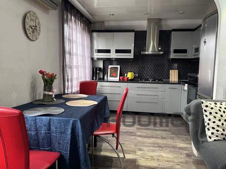 2к ЛЮКС рядом с пл. Университетской, Запорожье - квартира посуточно