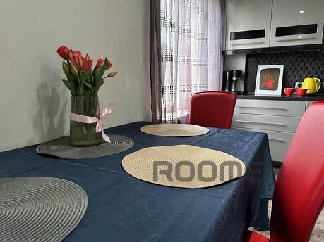 2к ЛЮКС рядом с пл. Университетской, Запорожье - квартира посуточно