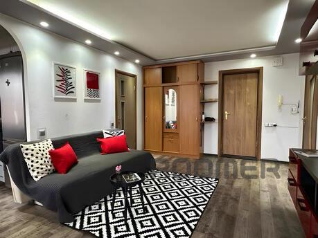 2к ЛЮКС рядом с пл. Университетской, Запорожье - квартира посуточно