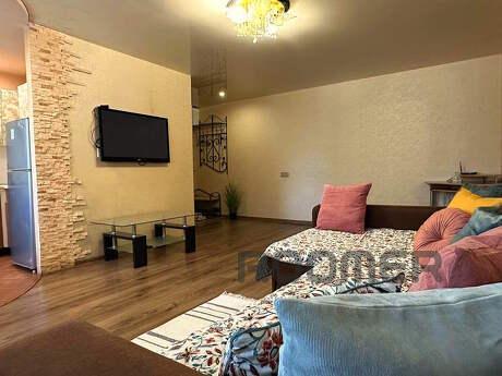 Посуточно 2ком полулюкс Украинская,Лахти, Запоріжжя - квартира подобово