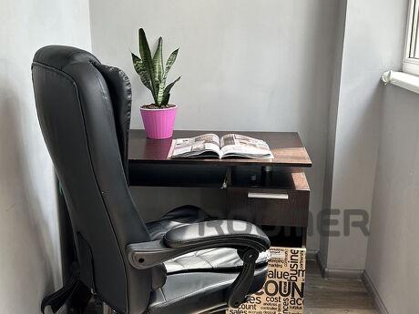Stylish 2-room suite on Metallurgov, Zaporizhzhia - apartment by the day