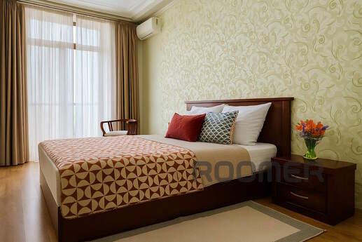 2ком. Люкс возле порта Запорож. площади, Запорожье - квартира посуточно