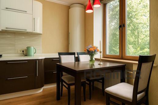 2ком. Люкс возле порта Запорож. площади, Запорожье - квартира посуточно