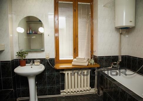 2х комнатный стандарт возле ТРЦ Аврора, Запоріжжя - квартира подобово