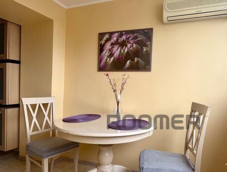 Two-room apartment with a view in the center of Dnipro, Dnipro (Dnipropetrovsk) - apartment by the day