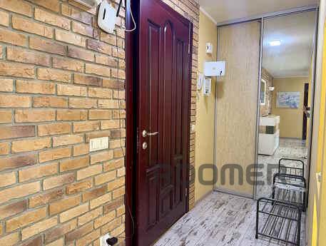 Two-room apartment with a view in the center of Dnipro, Dnipro (Dnipropetrovsk) - apartment by the day