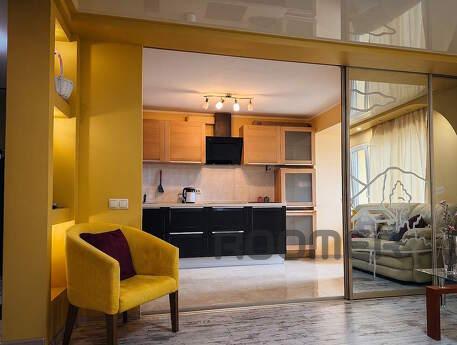 Two-room apartment with a view in the center of Dnipro, Dnipro (Dnipropetrovsk) - apartment by the day