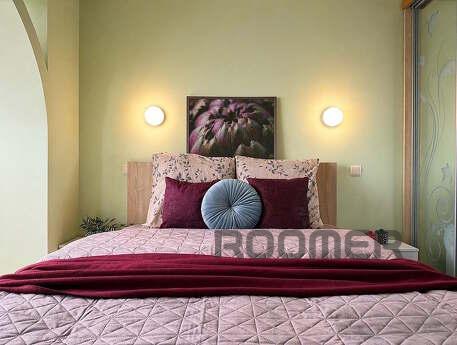 Two-room apartment with a view in the center of Dnipro, Dnipro (Dnipropetrovsk) - apartment by the day