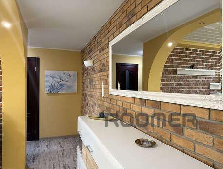 Two-room apartment with a view in the center of Dnipro, Dnipro (Dnipropetrovsk) - apartment by the day
