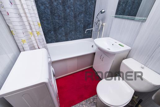 8 березня, Єкатеринбург - квартира подобово