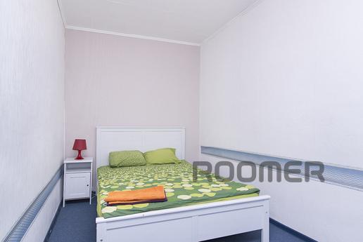 8 березня, Єкатеринбург - квартира подобово