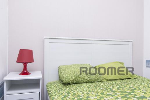 8 березня, Єкатеринбург - квартира подобово