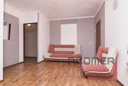 8 березня, Єкатеринбург - квартира подобово