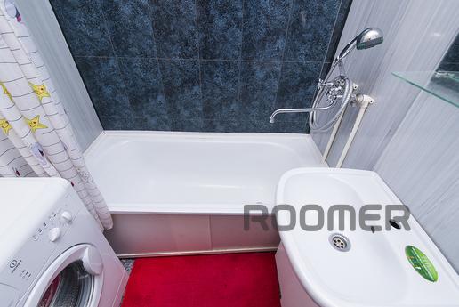 8 березня, Єкатеринбург - квартира подобово