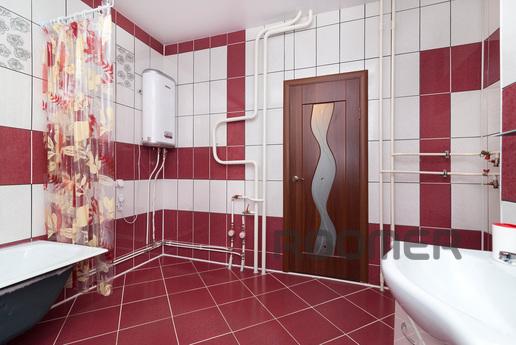 Юмашева 18, Єкатеринбург - квартира подобово