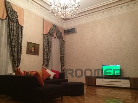 For rent! in the city center, near the Metro and Icheri Sheh