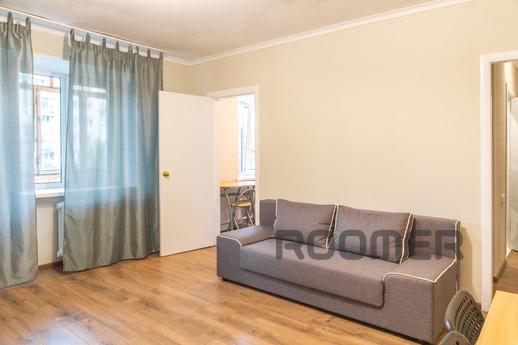 подобово 3 кімн бульва лесі украікі 10, Київ - квартира подобово