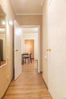 подобово 3 кімн бульва лесі украікі 10, Київ - квартира подобово