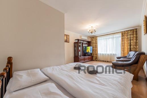 1k apartment Podobovo, Palats Sportu metro station, Kyiv - apartment by the day