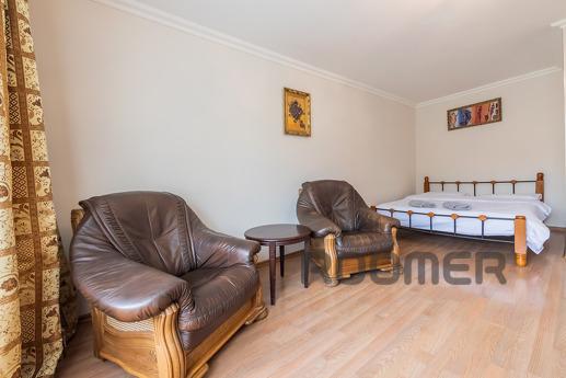 1k apartment Podobovo, Palats Sportu metro station, Kyiv - apartment by the day