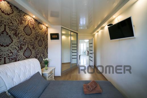 Pobodova rent 2k apartment, Kyiv - apartment by the day