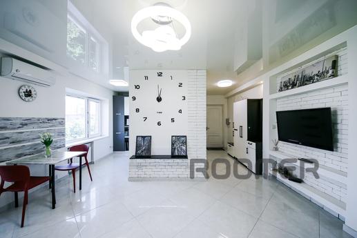 Pobodova rent 2k apartment, Kyiv - apartment by the day