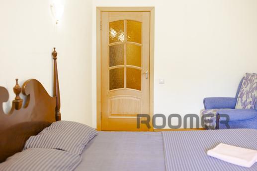 Pobodova rent 3k apartment, Kyiv - apartment by the day