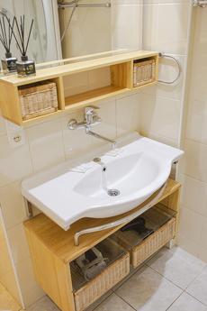 Pobodova rent 3k apartment, Kyiv - apartment by the day