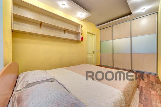 Podobova rent 3k apartment, Kyiv - apartment by the day