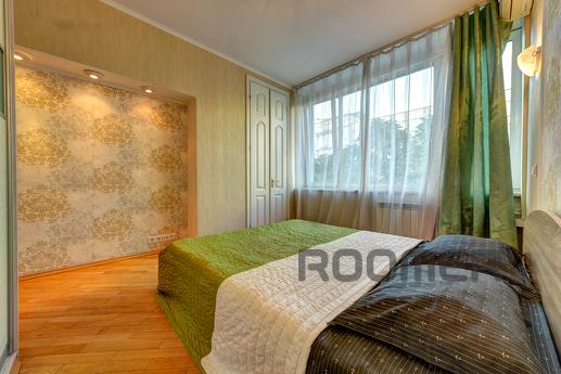 Podobova rent 3k apartment, Kyiv - apartment by the day