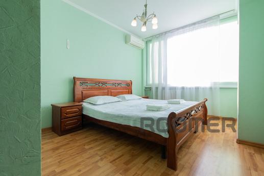 Оренда 3к квартири, метро Золоті ворота, Киев - квартира посуточно