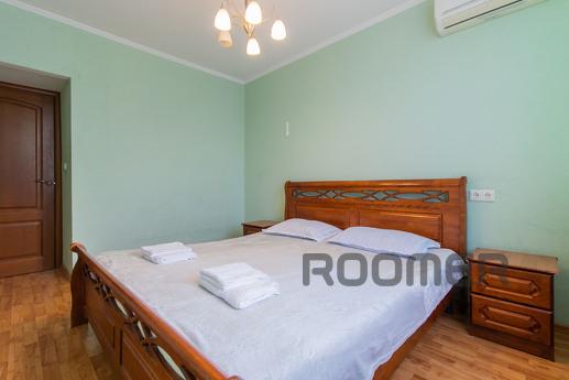 Оренда 3к квартири, метро Золоті ворота, Киев - квартира посуточно