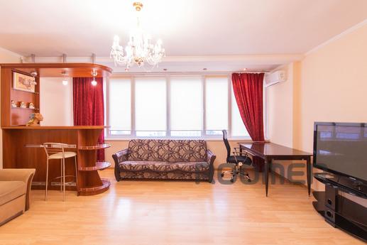 Оренда 3к квартири, метро Золоті ворота, Киев - квартира посуточно