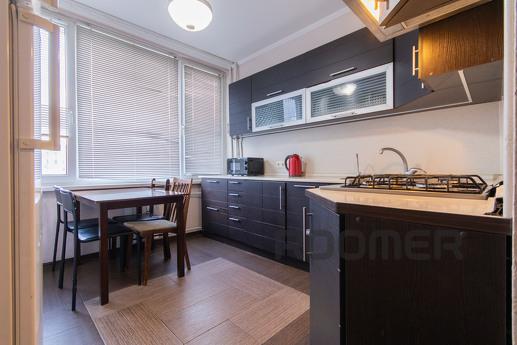 Оренда 3к квартири, метро Золоті ворота, Киев - квартира посуточно