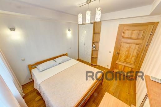 Rent a prestigious 3k apartment, Kyiv - apartment by the day