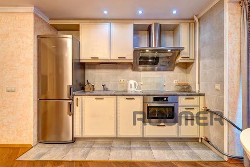 Rent a prestigious 3k apartment, Kyiv - apartment by the day