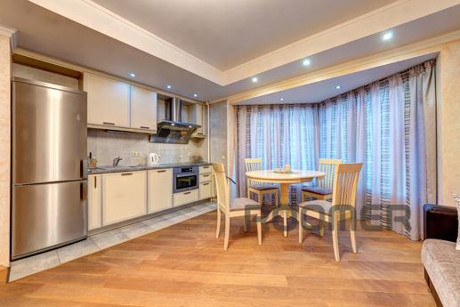 Rent a prestigious 3k apartment, Kyiv - apartment by the day