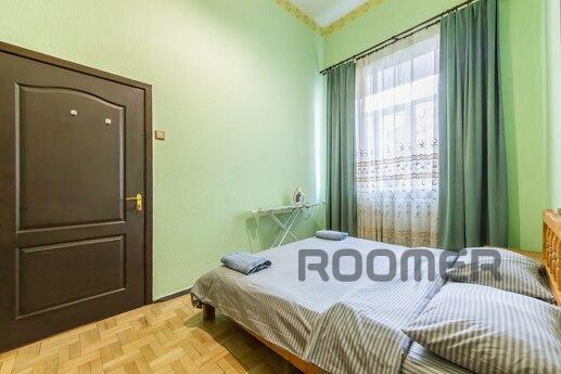 Podobova rent 4k apartment, Kyiv - apartment by the day