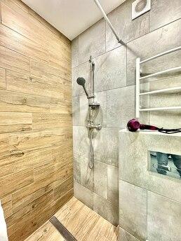 1k apartment, similar rental, Kyiv - apartment by the day