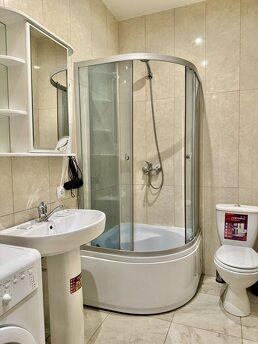 1k apartment Podobovo, Universitet metro station, Kyiv - apartment by the day