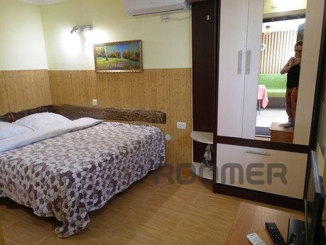 Rent 1st floor in the cottage for two pe, Koreiz - apartment by the day