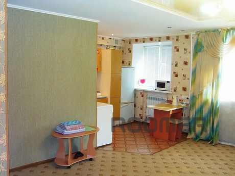 Clean, comfortable apartment, Barnaul - apartment by the day