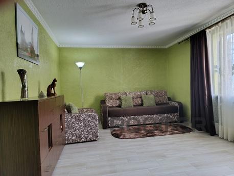 Двокімнатна квартира в центрі міста, Чернівці - квартира подобово